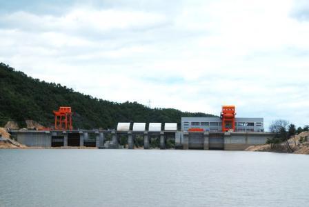 中電投江西三和躍洲水電站、峽山水電站項目發(fā)電機(jī)電阻柜運行良好